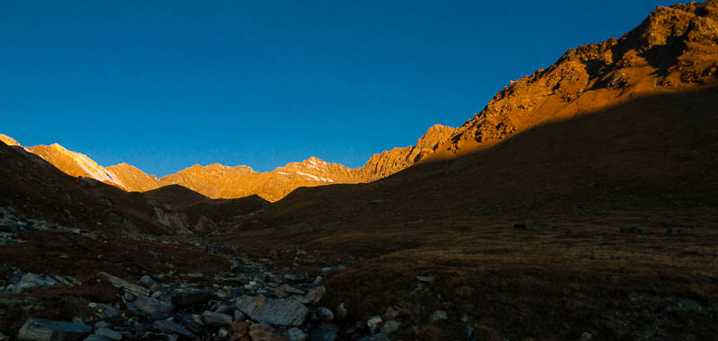 P1050244.jpg - [it]Primo sole, ma siamo ancora sotto zero.[en]Sun is coming, but we're still below 0 °C